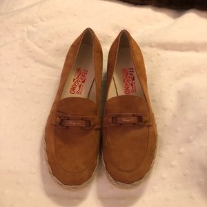 Salvatore Ferragamo Brown/ Tan Suede shoes, sz 9B